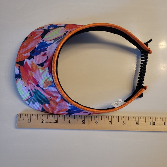 Tipsy Tulip Floral Women's Coil Visor GLOVE IT - Picture 9 of 11